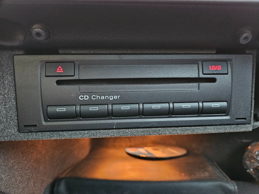 Audi A4 Sedan 2.0 AUT Nybesiktad Nyservad S/V Hjul